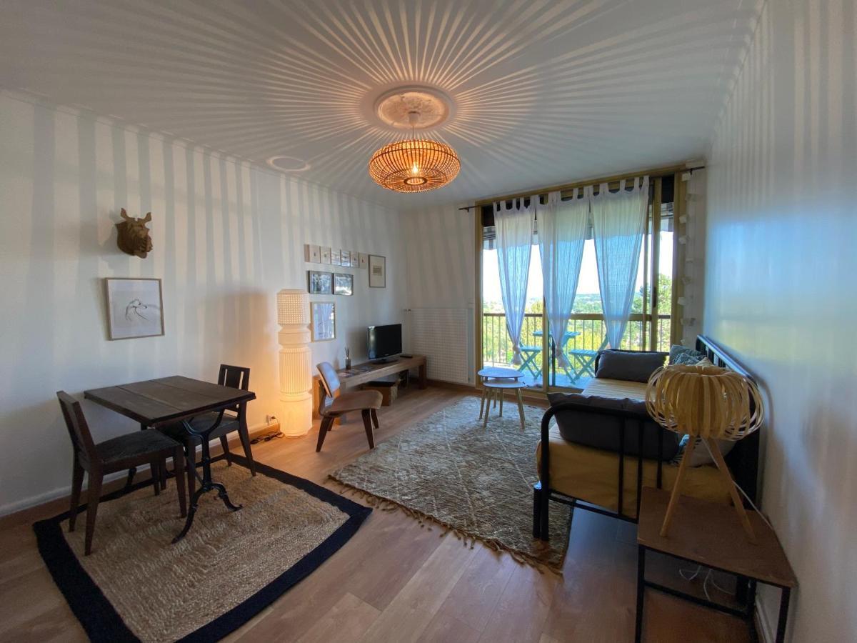 Studio Equipee Et Balcon Avec Vue Degagee Montrichard Eksteriør billede