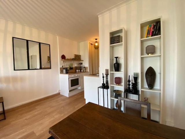 Studio Equipee Et Balcon Avec Vue Degagee Montrichard Eksteriør billede